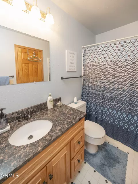 Bath - 2026 8th Ave E, Williston, ND 58801 photo 2 of 2