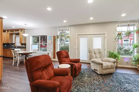 Living - 3423 36th St W, Williston, ND 58801 photo 4 of 4