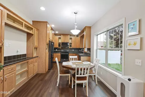 Kitchen - 3423 36th St W, Williston, ND 58801 photo 1 of 5