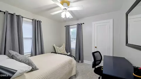 Bedroom - 701 17th St, Bismarck, ND 58501 photo 2 of 3