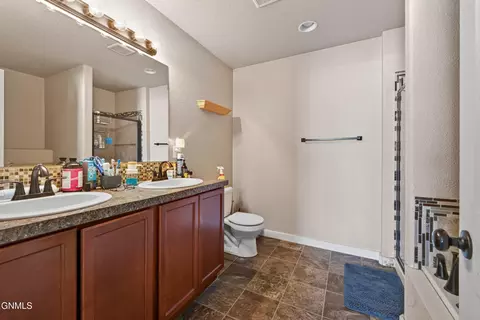 Bath - 2718 25th St W, Williston, ND 58801 photo 1 of 3