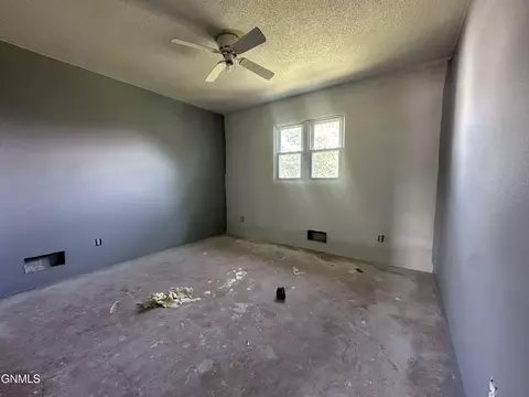 Bedroom - 513 3rd St E, Napoleon, ND 58561 photo 3 of 8