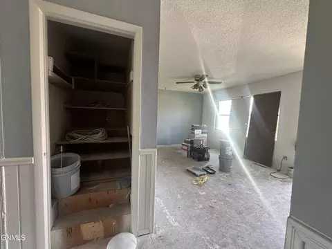 Entry Way - 513 3rd St E, Napoleon, ND 58561 photo 1 of 1