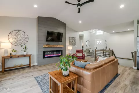 Living - 4010 Silver Blvd, Bismarck, ND 58503 photo 7 of 8