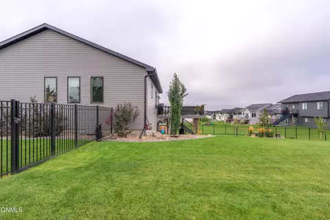 Exterior - 4010 Silver Blvd, Bismarck, ND 58503 photo 3 of 17