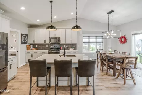 Kitchen - 4010 Silver Blvd, Bismarck, ND 58503 photo 2 of 12