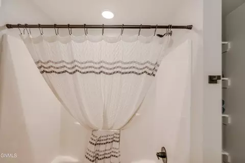 Bath - 4010 Silver Blvd, Bismarck, ND 58503 photo 7 of 12