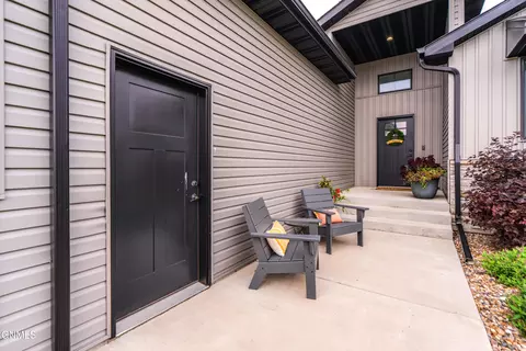 Exterior - 4010 Silver Blvd, Bismarck, ND 58503 photo 12 of 17