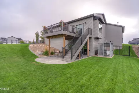 Exterior - 4010 Silver Blvd, Bismarck, ND 58503 photo 4 of 17