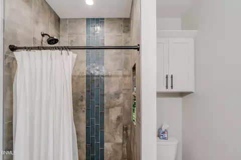 Bath - 4010 Silver Blvd, Bismarck, ND 58503 photo 9 of 12
