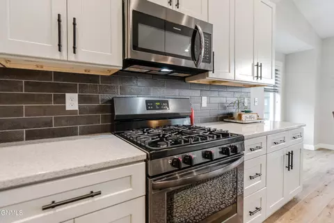 Kitchen - 4010 Silver Blvd, Bismarck, ND 58503 photo 12 of 12
