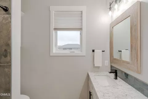 Bath - 4010 Silver Blvd, Bismarck, ND 58503 photo 10 of 12