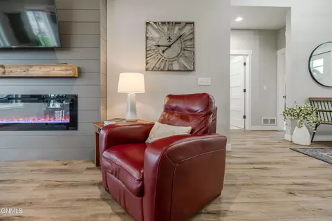 Other - 4010 Silver Blvd, Bismarck, ND 58503 photo 27 of 29