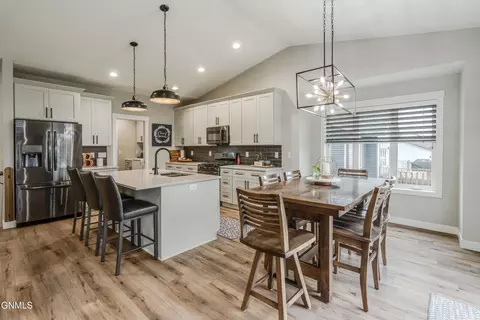 Dining - 4010 Silver Blvd, Bismarck, ND 58503 photo 1 of 4