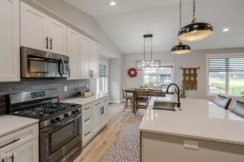 Kitchen - 4010 Silver Blvd, Bismarck, ND 58503 photo 9 of 12