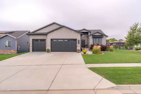 Exterior - 4010 Silver Blvd, Bismarck, ND 58503 photo 2 of 17