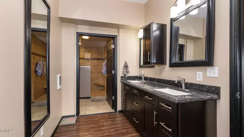 Bath - 14402 41st St NE, Baldwin, ND 58521 photo 1 of 4