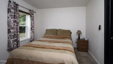 Bedroom - 14402 41st St NE, Baldwin, ND 58521 photo 3 of 6