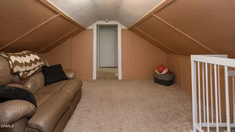 Entry Way - 14402 41st St NE, Baldwin, ND 58521 photo 2 of 3