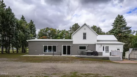 Exterior - 14402 41st St NE, Baldwin, ND 58521 photo 4 of 6