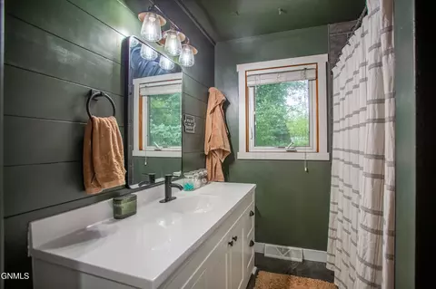 Bath - 2033 Saint Benedict Dr, Bismarck, ND 58501 photo 1 of 3