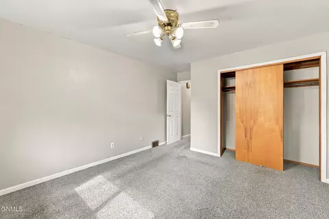 Bedroom - 208 E Turnpike Ave, Bismarck, ND 58501 photo 2 of 5