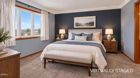 Bedroom - 1720 Calgary Loop, Bismarck, ND 58503 photo 3 of 10