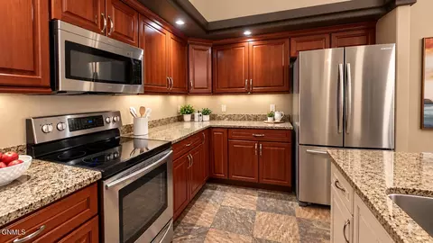 Kitchen - 1720 Calgary Loop, Bismarck, ND 58503 photo 3 of 5