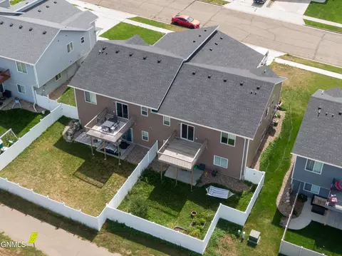 View/Area - 306 Lena Ct SE, Mandan, ND 58554 photo 2 of 3