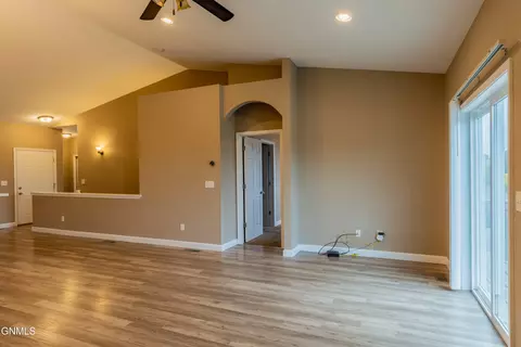 Living - 306 Lena Ct SE, Mandan, ND 58554 photo 4 of 6