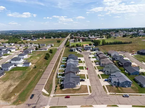 View/Area - 306 Lena Ct SE, Mandan, ND 58554 photo 3 of 3