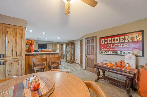 Dining - 14063 48th St NW, Williston, ND 58801 photo 1 of 4