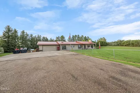 Exterior - 14063 48th St NW, Williston, ND 58801 photo 2 of 25