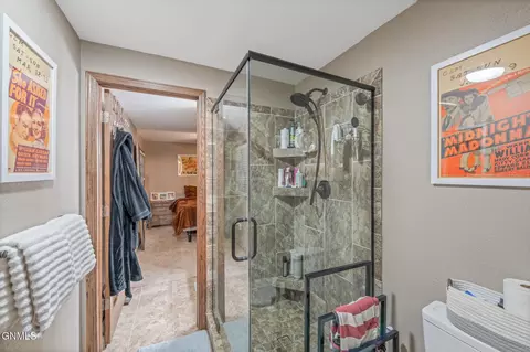 Bath - 14063 48th St NW, Williston, ND 58801 photo 7 of 12