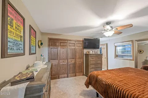 Bedroom - 14063 48th St NW, Williston, ND 58801 photo 3 of 7