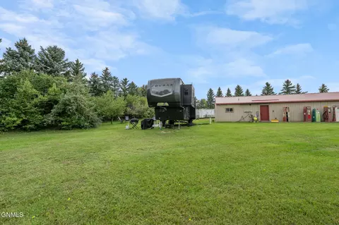 Exterior - 14063 48th St NW, Williston, ND 58801 photo 20 of 25