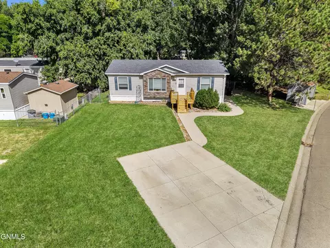 Other - 426 Dover Dr, Bismarck, ND 58504 photo 7 of 11