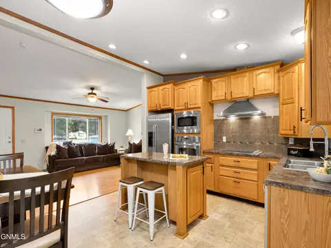 Kitchen - 426 Dover Dr, Bismarck, ND 58504 photo 1 of 6