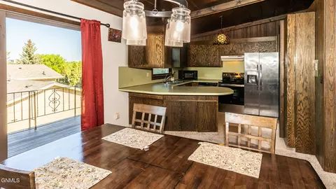 Dining - 2431 E Boulevard Ave, Bismarck, ND 58501 photo 2 of 3