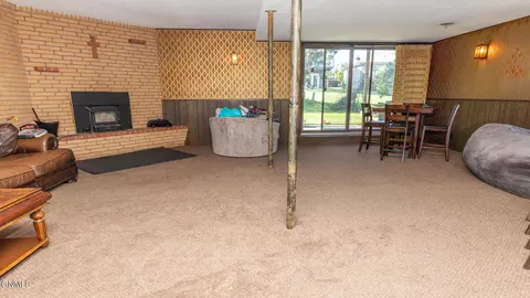 Living - 2431 E Boulevard Ave, Bismarck, ND 58501 photo 2 of 4