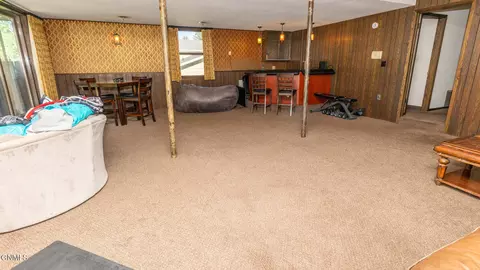 Living - 2431 E Boulevard Ave, Bismarck, ND 58501 photo 4 of 4