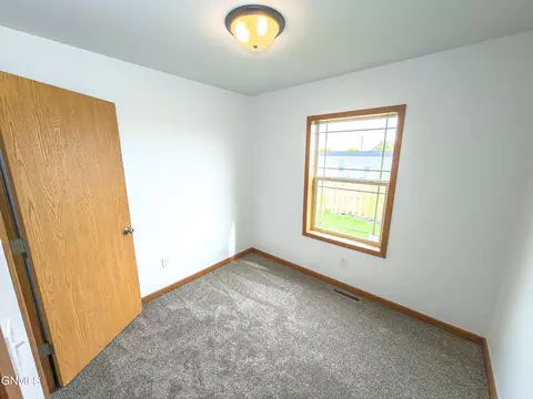 Bedroom - 2207 38th St W, Williston, ND 58801 photo 3 of 6