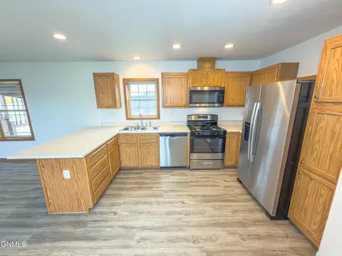 Kitchen - 2207 38th St W, Williston, ND 58801 photo 1 of 5