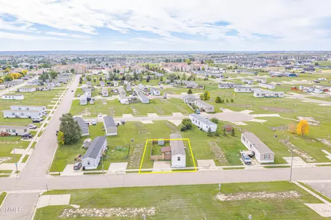View/Area - 2207 38th St W, Williston, ND 58801 photo 4 of 8