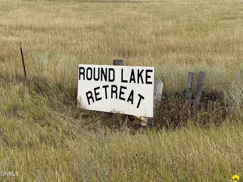 132 Round Lake Rd, Pettibone, ND 58475