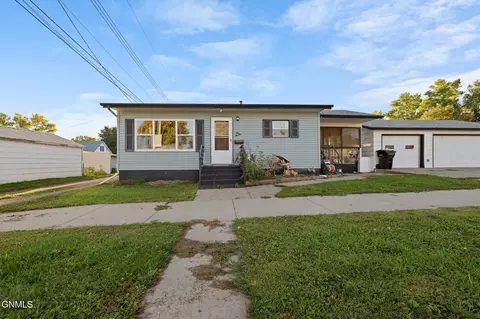 Other - 311 9th Ave W, Williston, ND 58801 photo 2 of 29