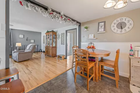 Dining - 311 9th Ave W, Williston, ND 58801 photo 3 of 3
