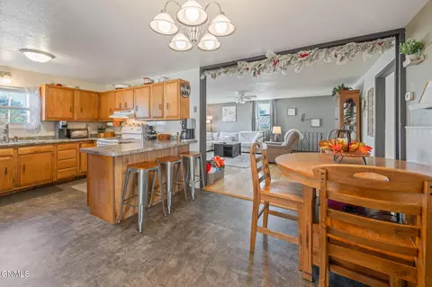 Dining - 311 9th Ave W, Williston, ND 58801 photo 2 of 3