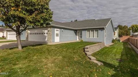 Exterior - 748 Interstate Ave W, Bismarck, ND 58503 photo 6 of 6