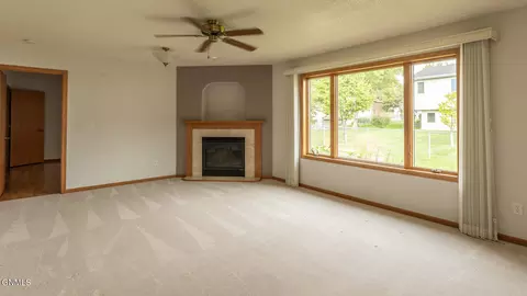 Living - 748 Interstate Ave W, Bismarck, ND 58503 photo 1 of 2